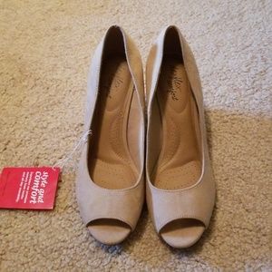 Wedges never been worn